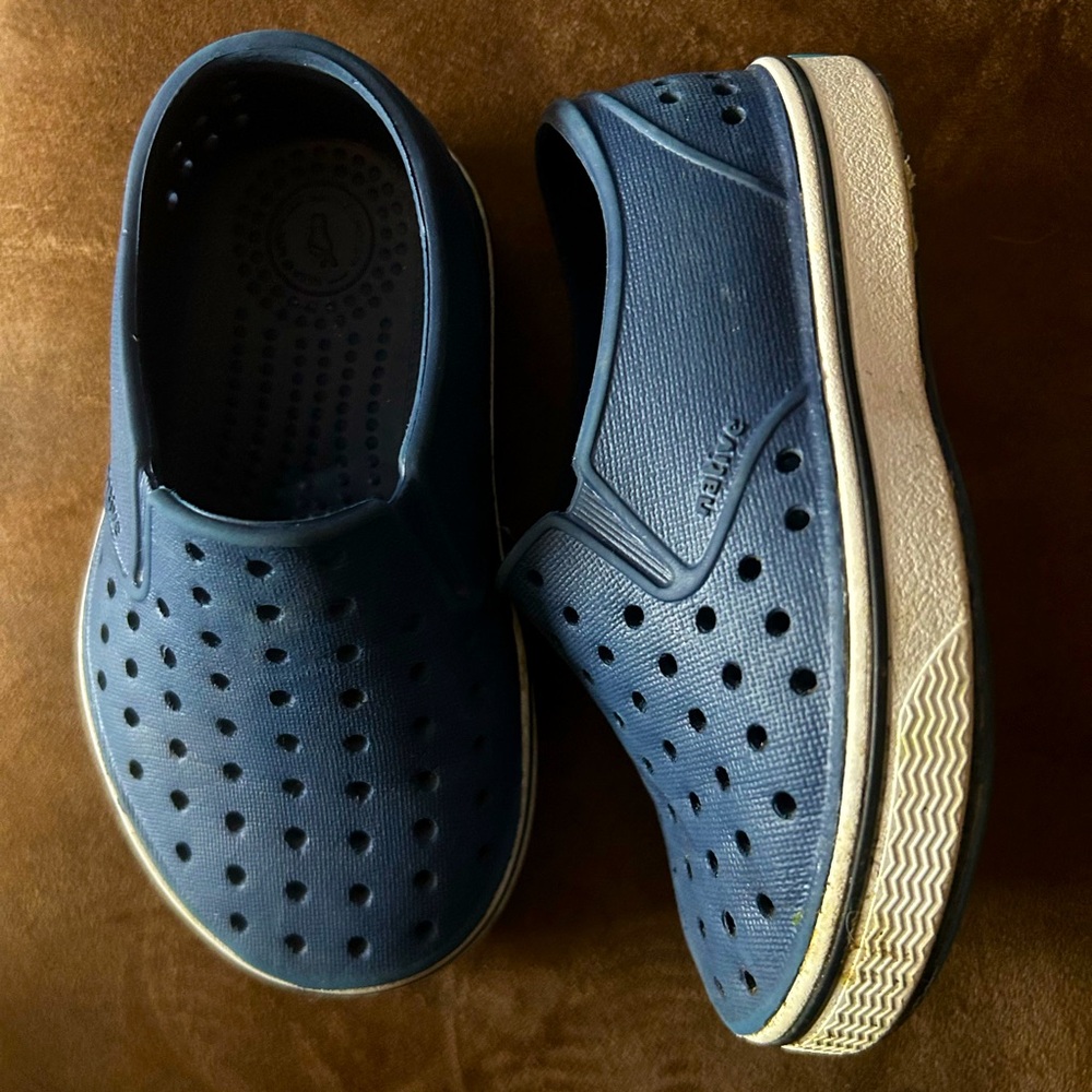 Toddler Native slip on shoes size 7